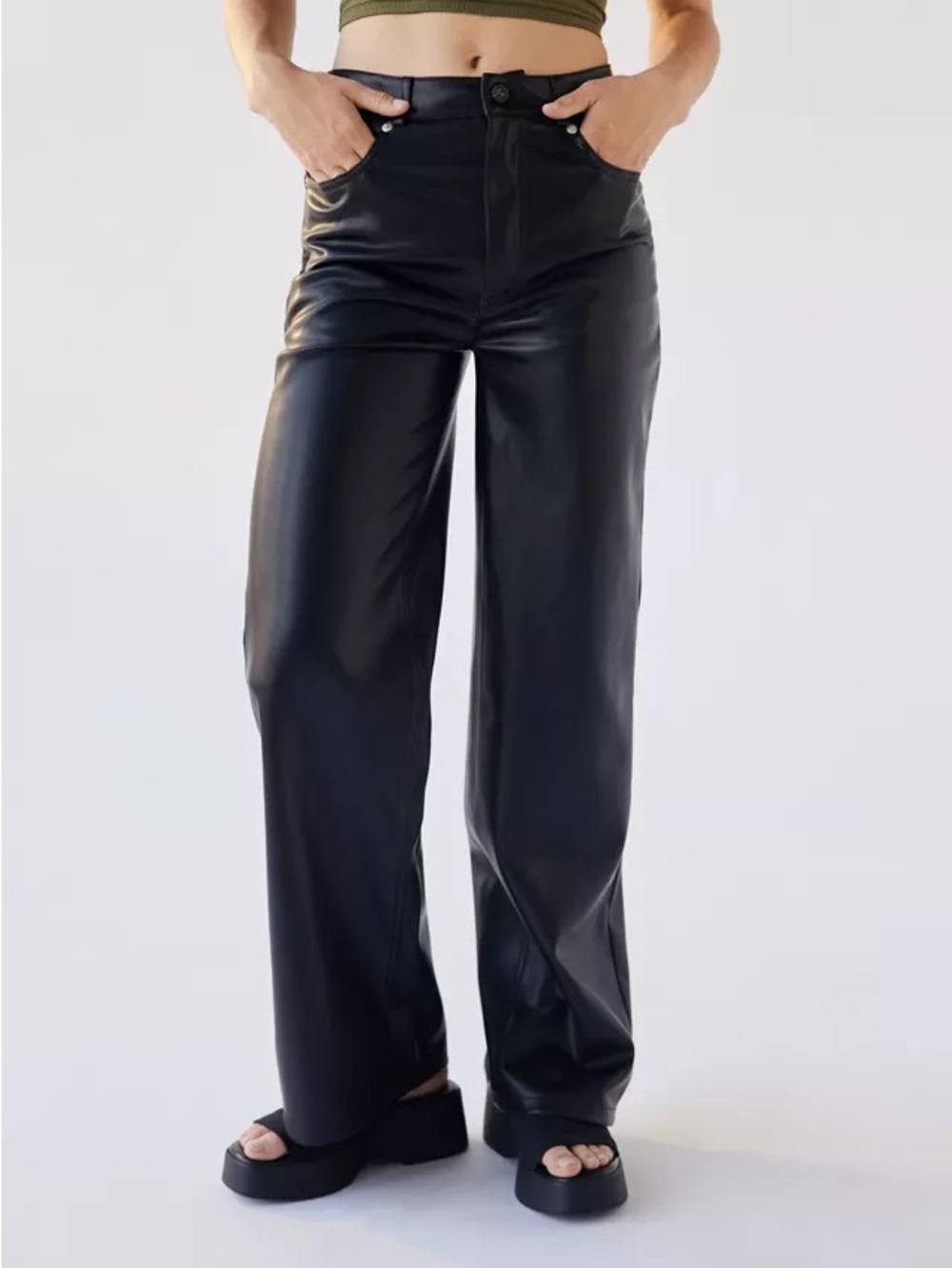 Urban Outfitters High & Wide Faux Leather Pant Black. Size 28